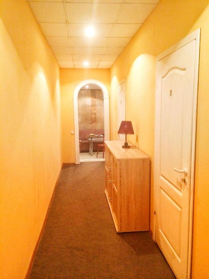 Desyatinnaya Hostel Kijów Zewnętrze zdjęcie